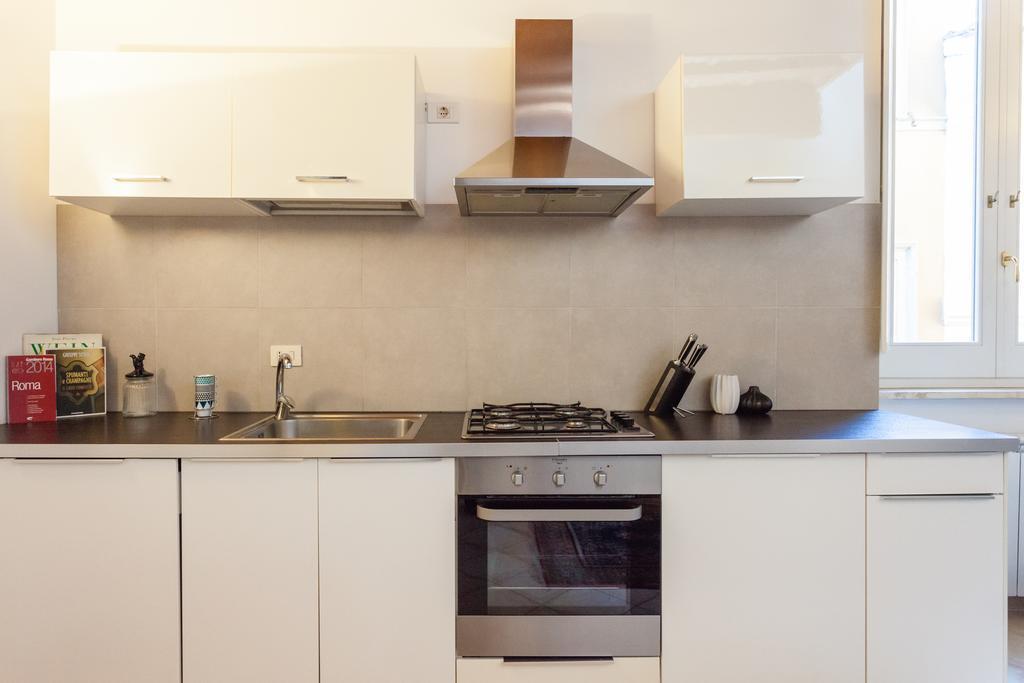 Maisonette Farnese Рим Стая снимка